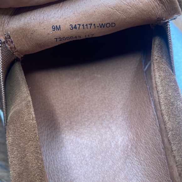 Womens Frye shoes size 9 check them out very nice thanks 🙏 - Picture 9 of 9